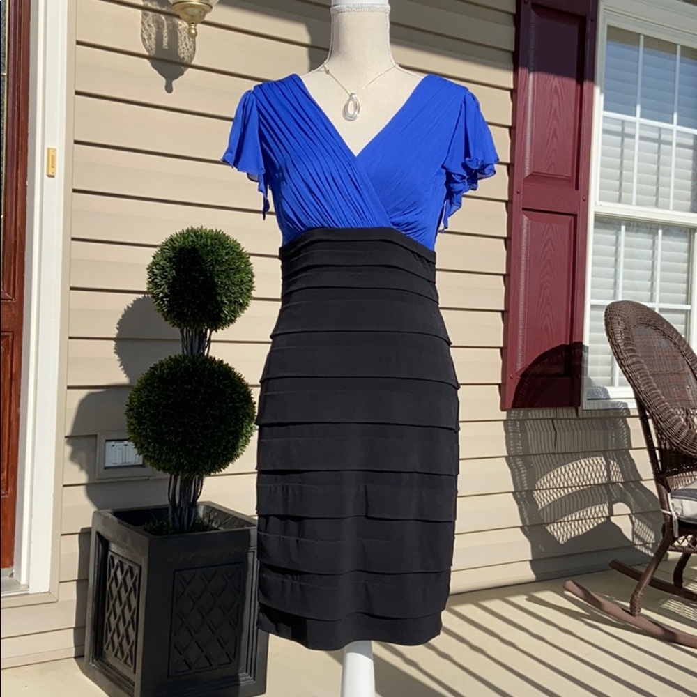 Flirty dress EUC